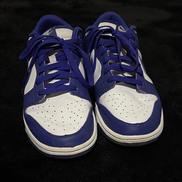 Nike Blue and White Sneakers - Picture 4 of 6